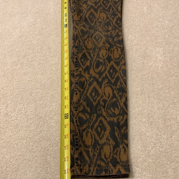 Level 99 Janice ultra skinny size 26 Approx inseam 29 1/2” brown - Picture 7 of 8